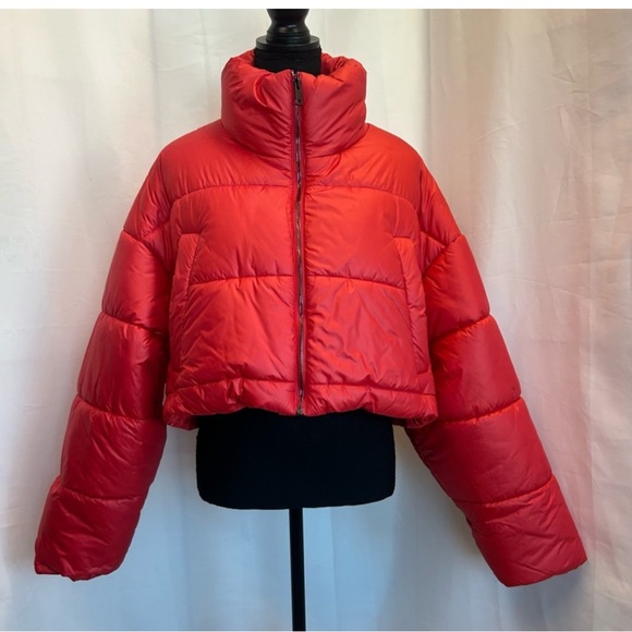 De Base Red Montana Crop Puffer Jacket Coat Ski Jacket Sz M NWT - Picture 4 of 10